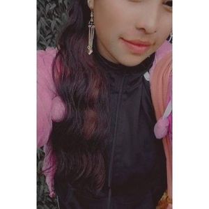 Meet your Posher, Ines